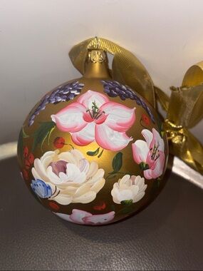 Beautiful Large-Sized Hand-Painted Gold Floral Holiday Ornament, 4-inches Wide